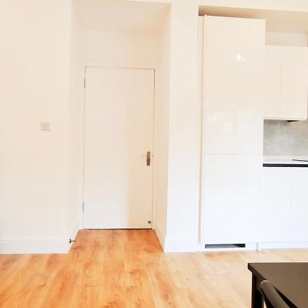 Phlox Garden Apartment ซัตทอน ภายนอก รูปภาพ