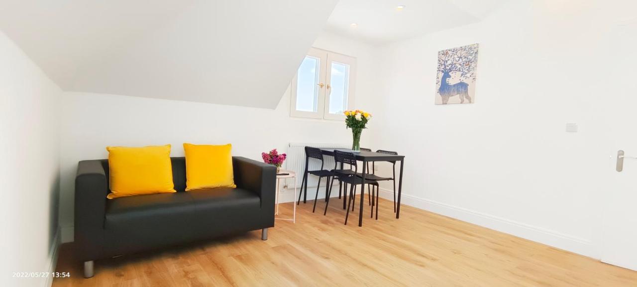 Phlox Garden Apartment ซัตทอน ภายนอก รูปภาพ