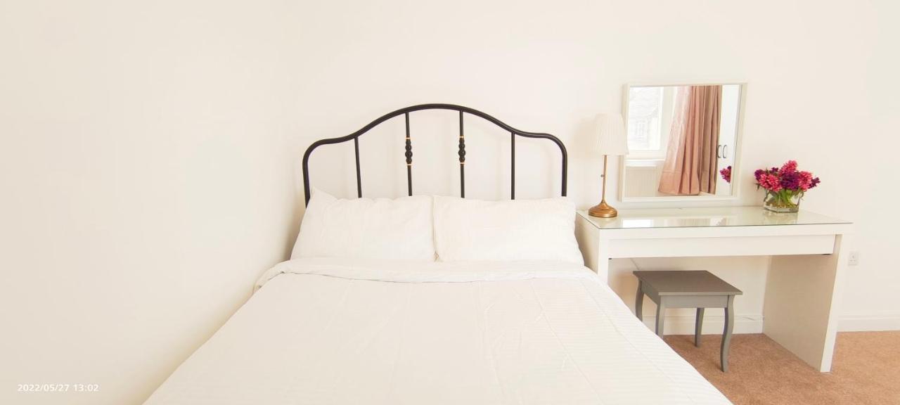 Phlox Garden Apartment ซัตทอน ภายนอก รูปภาพ