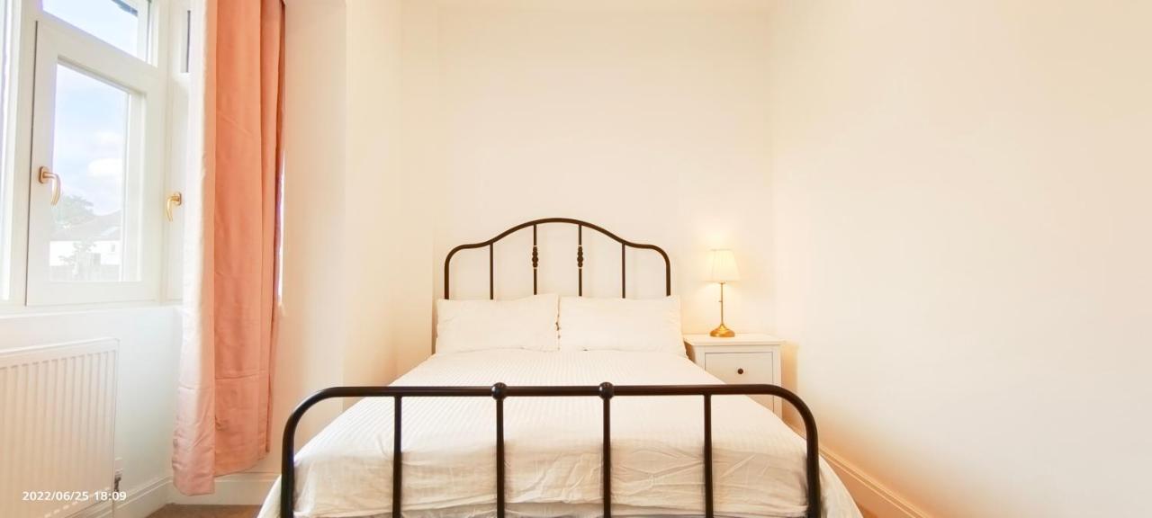 Phlox Garden Apartment ซัตทอน ภายนอก รูปภาพ