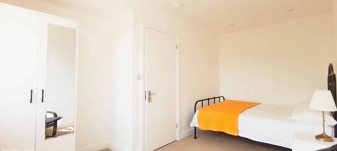 Phlox Garden Apartment ซัตทอน ภายนอก รูปภาพ